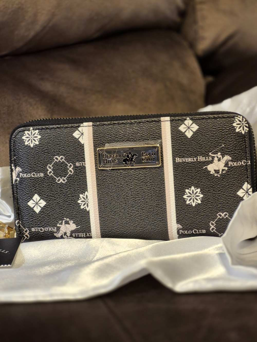 Beverly Hills Polo Club Black Zip-Around Wallet with Cream Stripes